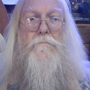 Meet your Posher, Howard